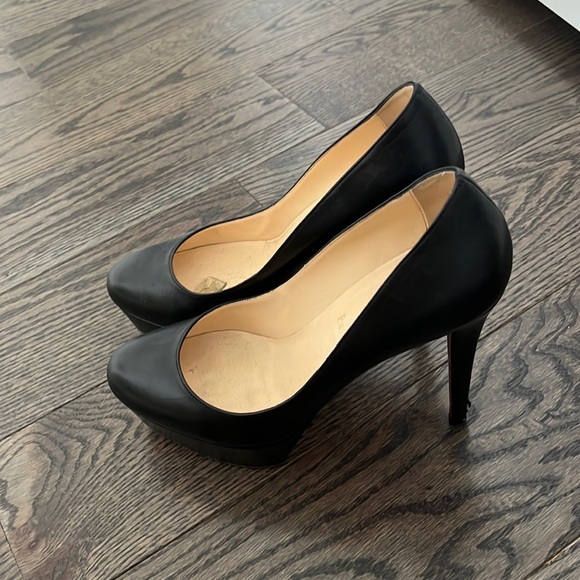 Christian Louboutin Shoes - louboutin pump